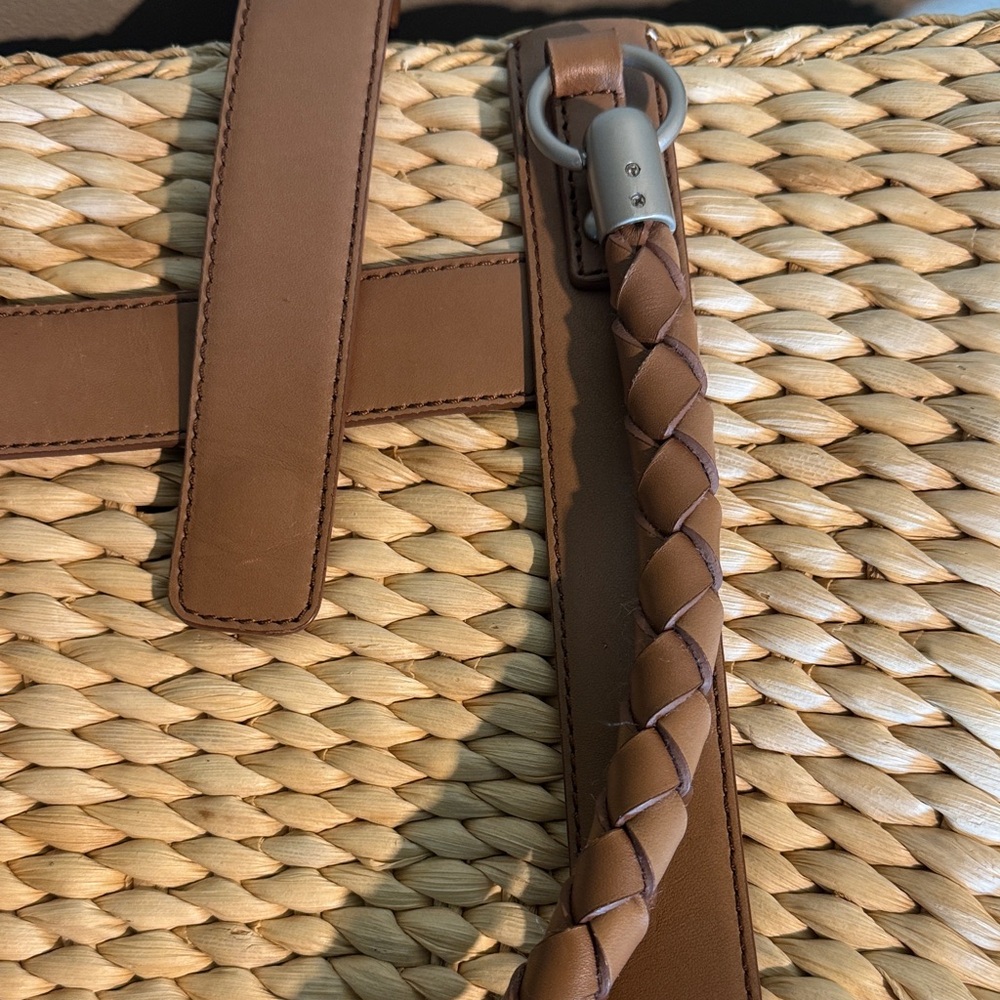 Kate Landry Straw Purse – Gently Used - Picture 5 of 9